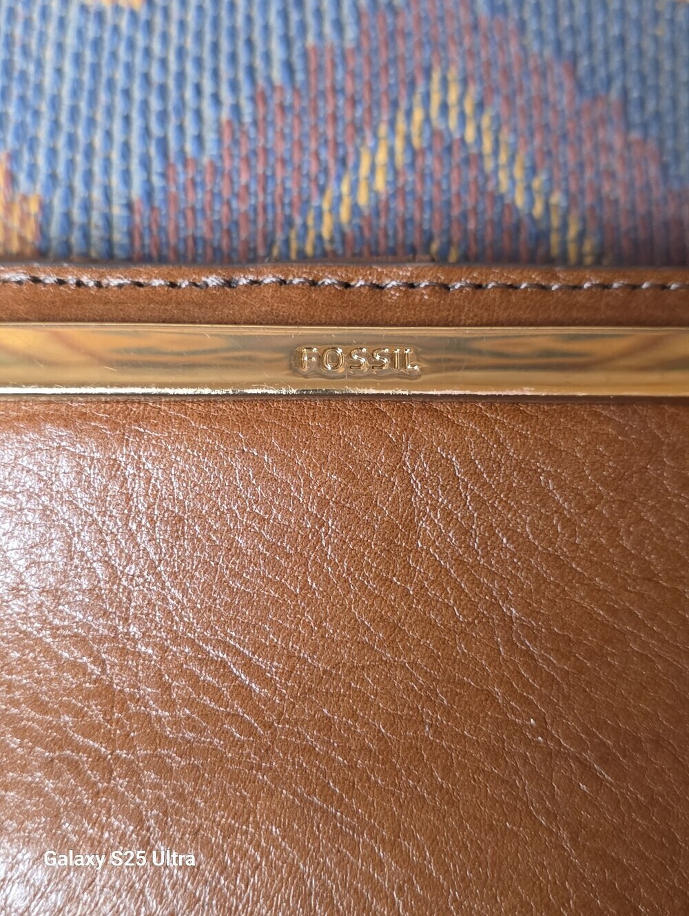 Fossil Liza Brown Leather Wallet Gold Hardware Bar Slim Bifold Clutch - Picture 5 of 16